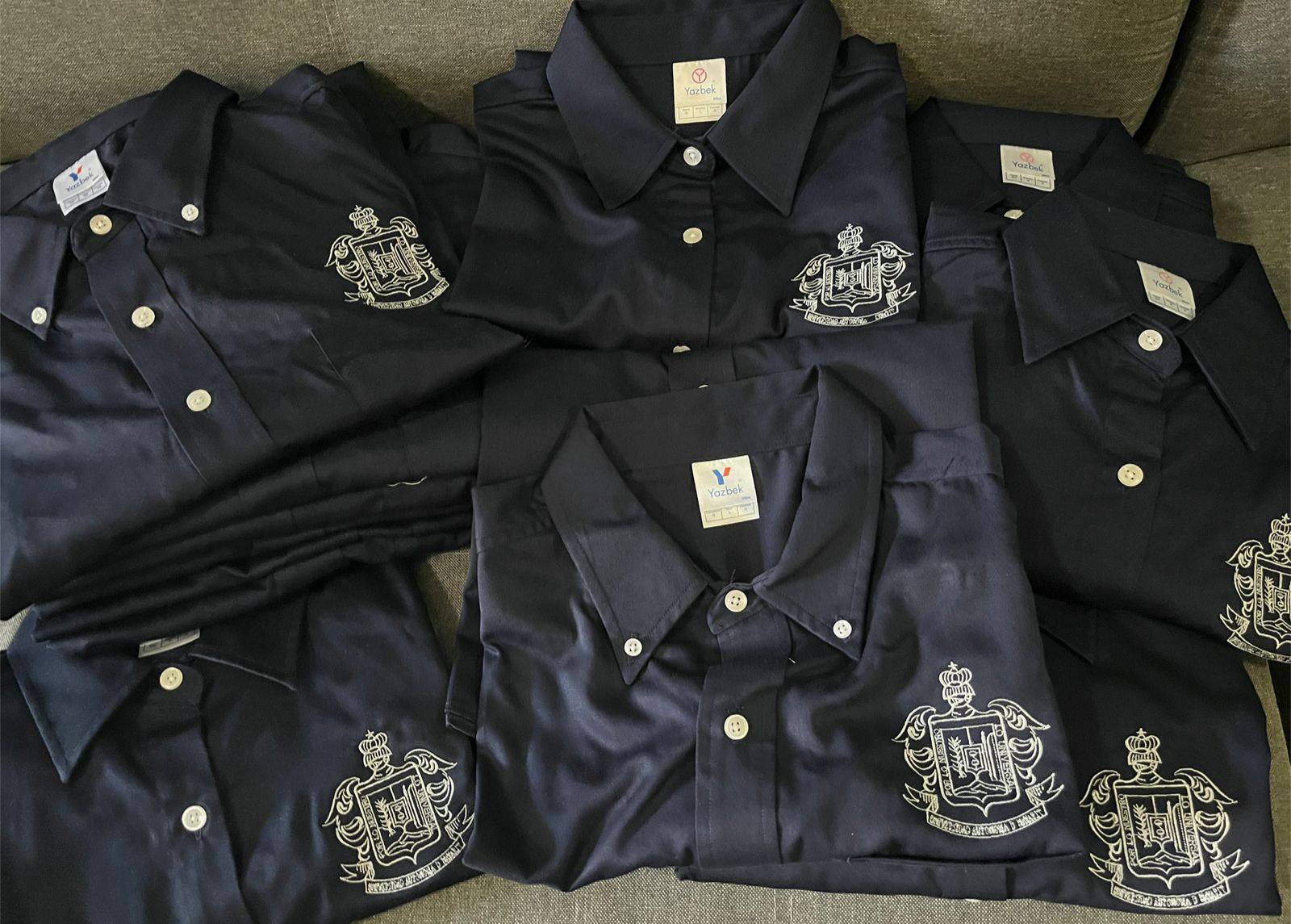 Camisas bordadas