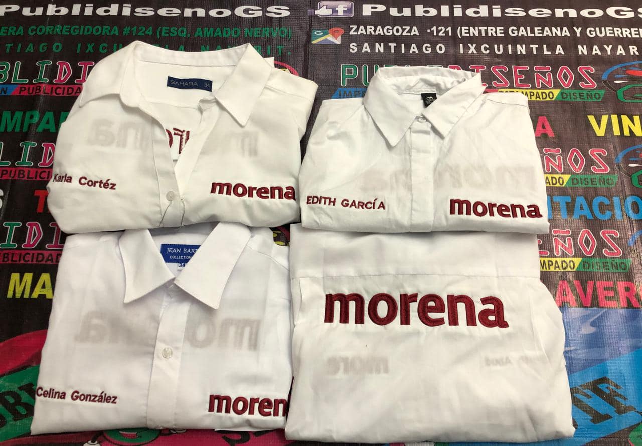Camisas escolares blancas bordadas