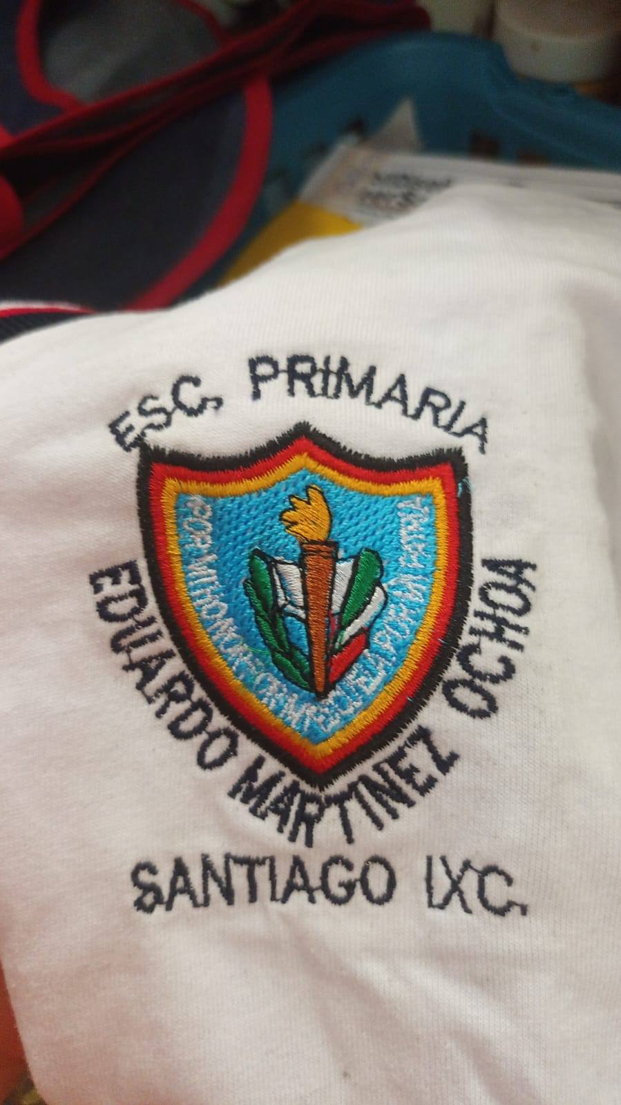 Camisas escolares CENDI bordadas